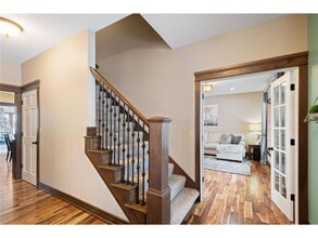 6111 Kalen Dr in Woodbury, MN - Foto de edificio - Building Photo