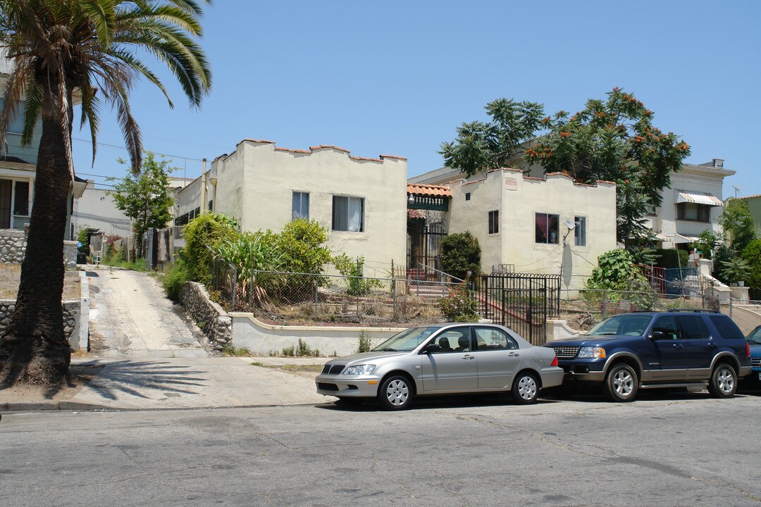 2941 Leeward Ave in Los Angeles, CA - Foto de edificio