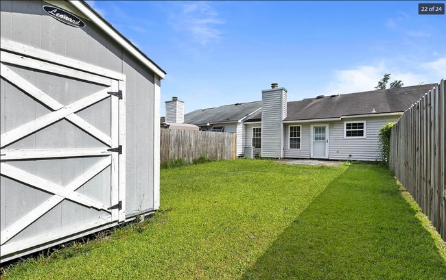 733 Pinewood Dr in Jacksonville, NC - Building Photo - Building Photo