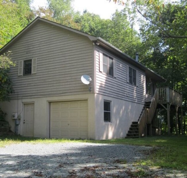 130 Stoneybrook Ct in Boone, NC - Building Photo - Building Photo