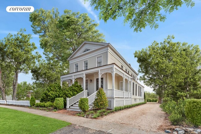 311 Main St in Sag Harbor, NY - Building Photo - Building Photo