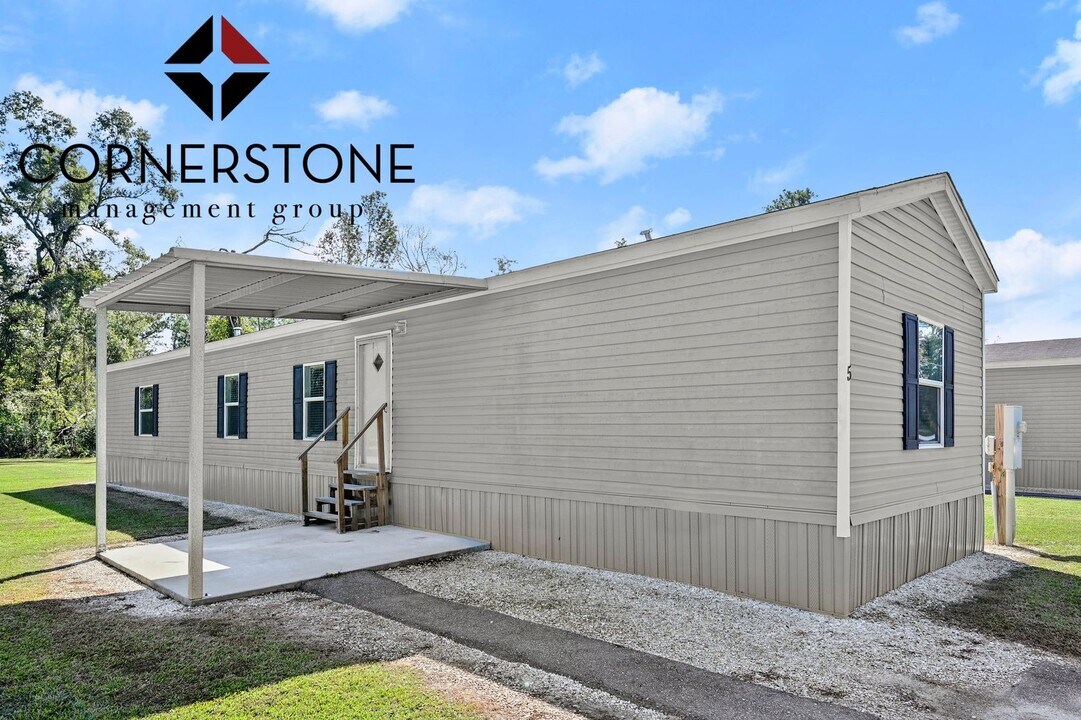 27848 Frindik Ln in Hammond, LA - Building Photo