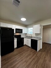 Villas at Goose Creek in Baytown, TX - Building Photo - Building Photo