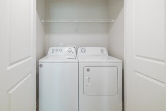 Klerner Lane Apartments in New Albany, IN - Foto de edificio - Interior Photo