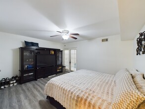 Marble Arch Townhomes in Houston, TX - Building Photo - Interior Photo