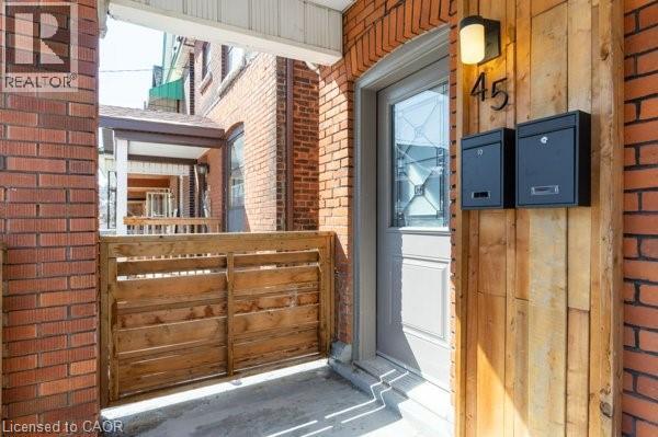 45 Fairleigh Ave N in Hamilton, ON - Building Photo - Building Photo