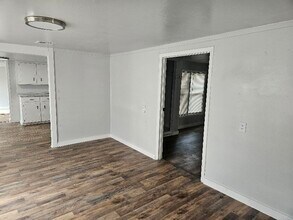 518 E Jefferson Ave in Bristow, OK - Building Photo - Building Photo