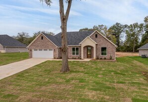 18778 County Rd 1100 in Flint, TX - Building Photo