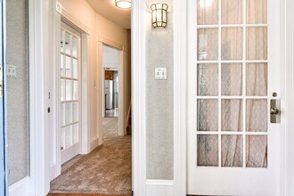 76 Walnut St in Natick, MA - Building Photo - Building Photo