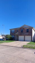 13411 Sarento Village in Sugar Land, TX - Building Photo - Building Photo