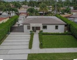 7509 SW 30th St in Miami, FL - Building Photo