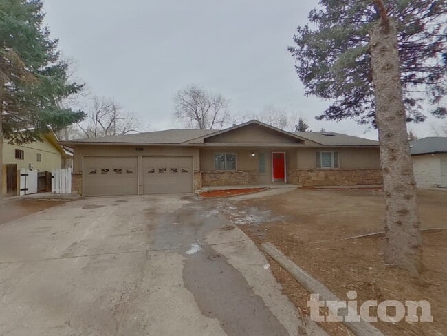 property at 2212 Woodburn St