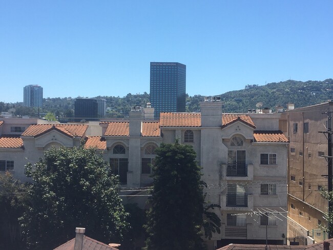 Villa Del Rey Apartments