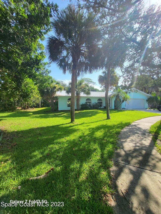 property at 8 Colonial Way