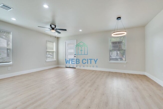 2546 Kathleen Ave in Dallas, TX - Building Photo - Building Photo