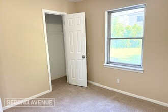 2402 Sunny Dr in Houston, TX - Building Photo - Building Photo