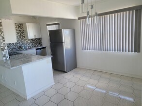 84 Fanshaw B in Boca Raton, FL - Building Photo - Building Photo