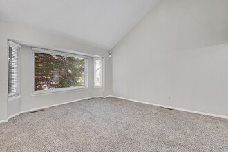 2252 W 118th Ave in Westminster, CO - Foto de edificio - Building Photo