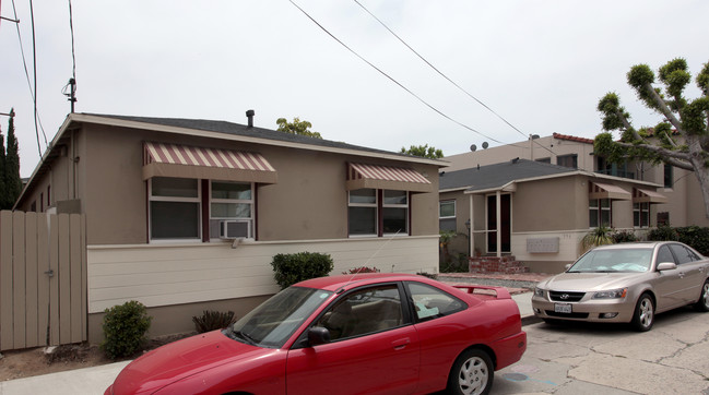 396-398 Carroll Park in Long Beach, CA - Building Photo - Building Photo