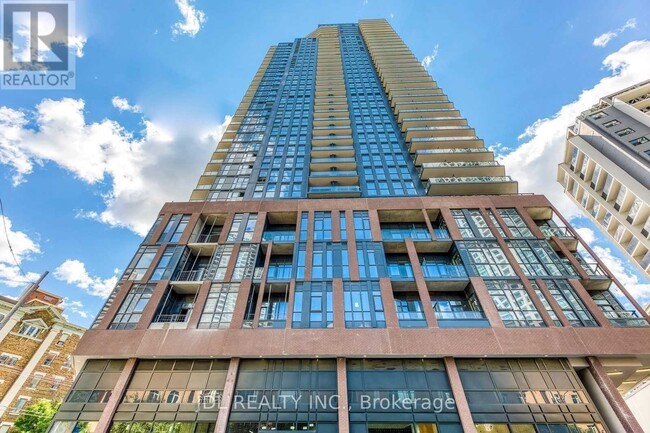 159-2159 Wellesley St E