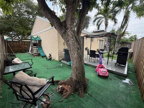 14560 SW 124th Pl in Miami, FL - Building Photo - Building Photo
