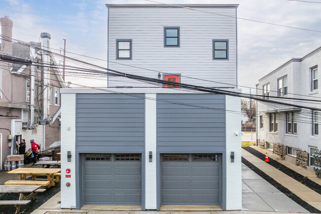 Glenbrook Apartments in Bryn Mawr, PA - Building Photo - Building Photo