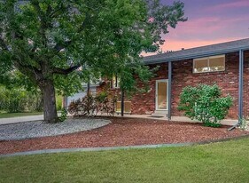 4930 Qualla Dr in Boulder, CO - Building Photo