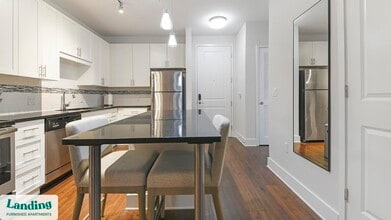 480 N Orange Ave in Orlando, FL - Foto de edificio - Building Photo