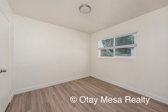 810-16 11th St in Imperial Beach, CA - Building Photo - Building Photo