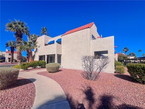 4360 Gannet Cir in Las Vegas, NV - Building Photo - Building Photo