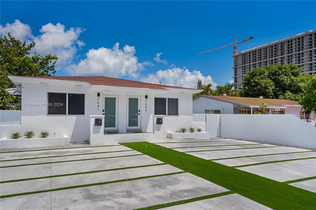 2643 SW 29th Ct in Miami, FL - Foto de edificio