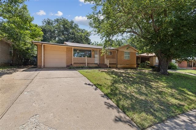 308 Myrtle Dr in Hurst, TX - Building Photo - Building Photo