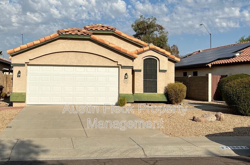 15982 N 90th Ave in Peoria, AZ - Building Photo