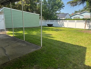 3010 Oakwood St in Erie, PA - Building Photo - Building Photo