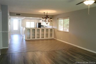 16571 Blatt Blvd-Unit -201 in Weston, FL - Building Photo - Building Photo