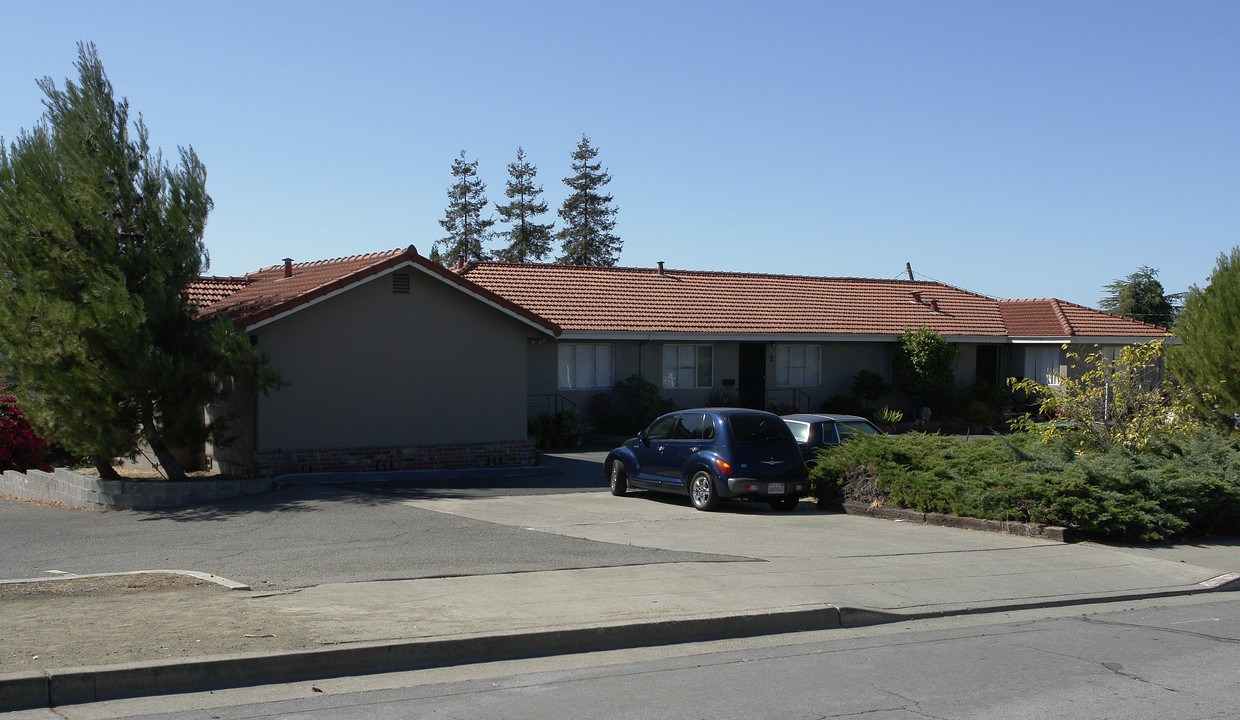 15703 Liberty St in San Leandro, CA - Foto de edificio