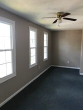 207 W Irvine St in Richmond, KY - Foto de edificio - Building Photo