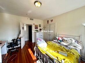 107 Fisher Ave in Boston, MA - Building Photo - Building Photo