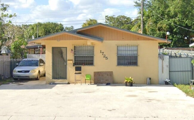 property at 1725 NW 46th St