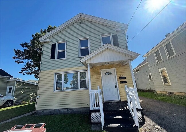 416 Black River Blvd