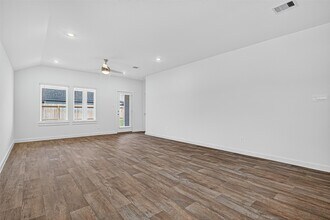 8007 Marconi Corsco Dr in Richmond, TX - Building Photo - Building Photo