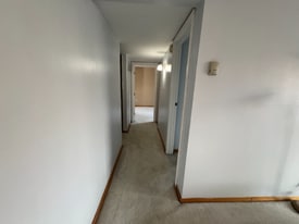 6139 Knoll Wood Rd in Willowbrook, IL - Building Photo