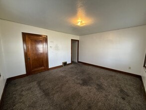 1812 Ave. B in Scottsbluff, NE - Building Photo - Building Photo