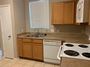 1209 Ballymote Ln in Plano, TX - Building Photo - Building Photo