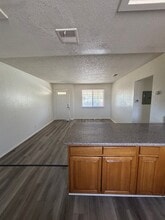 509 E Ave Q, Unit 5 in Palmdale, CA - Building Photo - Building Photo