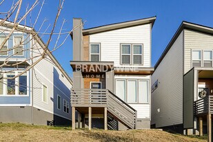 563 Tulip Grove Rd in Nashville, TN - Building Photo