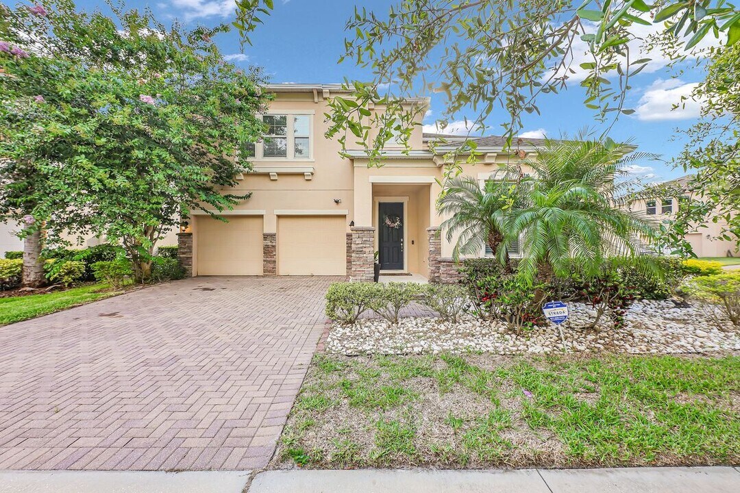 9014 Outlook Rock Trail in Windermere, FL - Building Photo