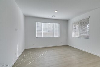 379 Morgan Crst Dr in Henderson, NV - Building Photo - Building Photo