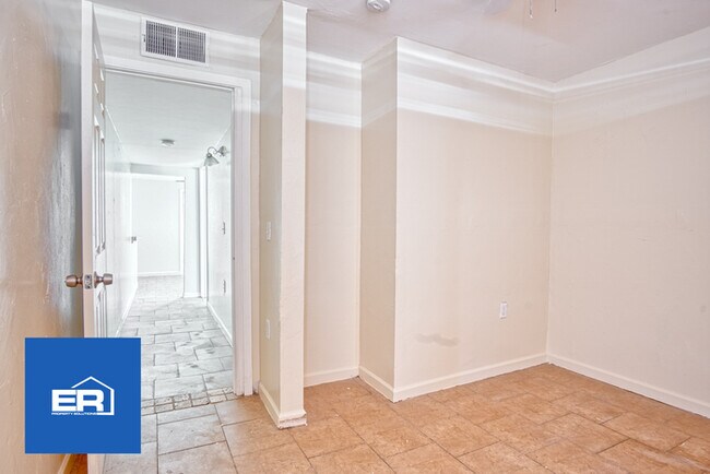 3543 W Grant St-Unit -B in Phoenix, AZ - Building Photo - Building Photo