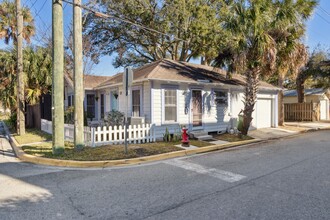 107 Washington St in St. Augustine, FL - Building Photo - Building Photo